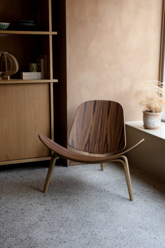 CH07 Shell Chair di Carl Hansen & Søn